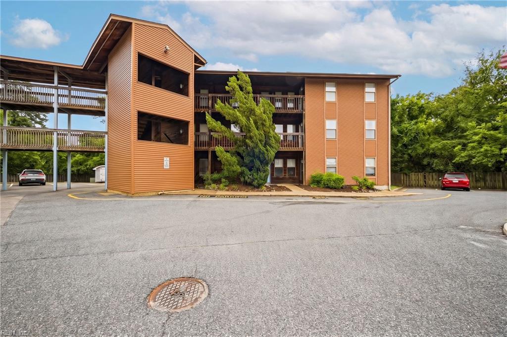 Photo of 8530 Tidewater Drive #314, Norfolk, VA 23503 (MLS # 10639383)