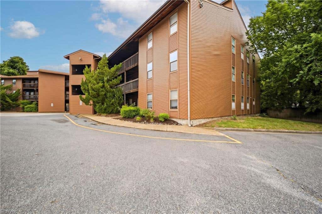 Photo of 8530 Tidewater Drive #314, Norfolk, VA 23503 (MLS # 10639383)
