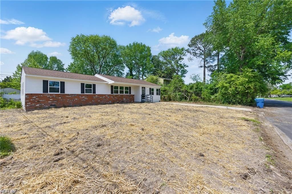 Photo of 725 Burgesses Lane, Virginia Beach, VA 23452 (MLS # 10614223)