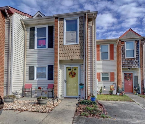 Photo of 942 Amelia Avenue, Portsmouth, VA 23707 (MLS # 10658275)