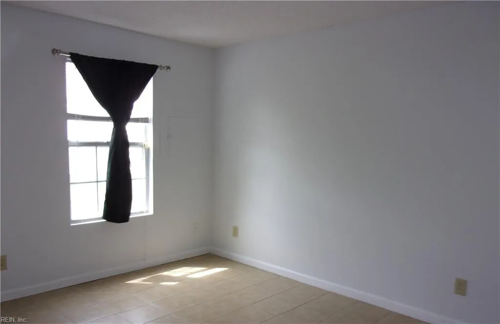 Chesapeake, Virginia 23320, United States, 2 Bedrooms Bedrooms, ,2 BathroomsBathrooms,Residential,Active,138727