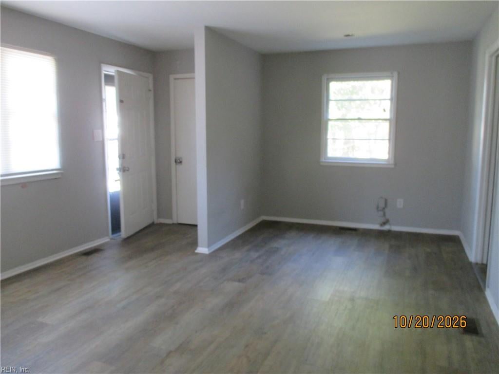 Photo of 339 W Queen Street, Hampton, VA 23669 (MLS # 10659876)