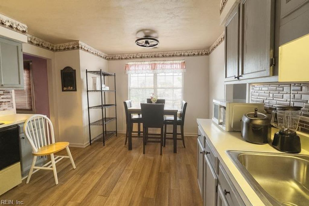 Photo of 304 E Liberty St Street, Norfolk, VA 23523 (MLS # 10612055)