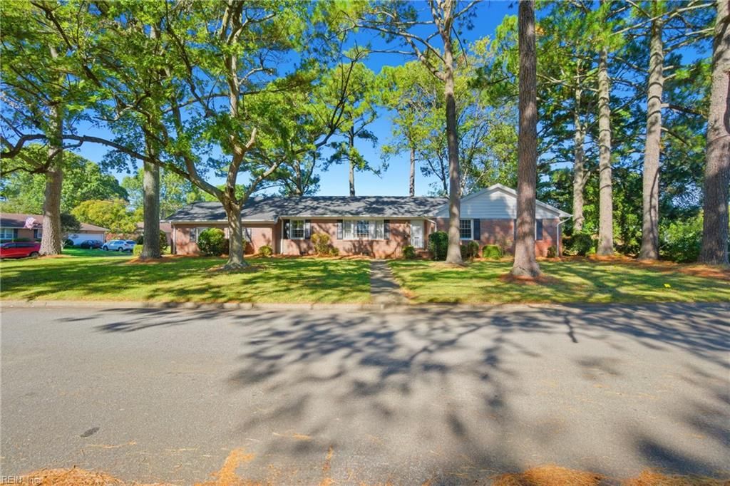 Photo of 4604 Copperfield Road, Virginia Beach, VA 23455 (MLS # 10606745)