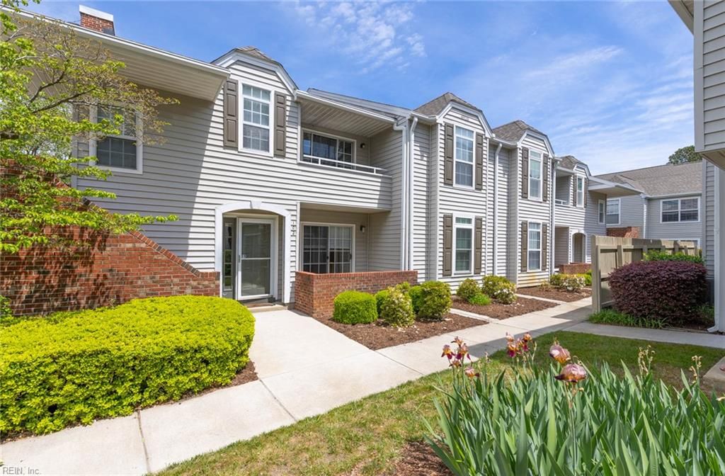 Photo of 4910 Cypress Point Circle #102, Virginia Beach, VA 23455 (MLS # 10633536)