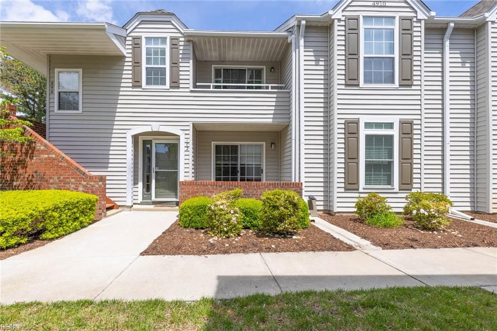 Photo of 4910 Cypress Point Circle #102, Virginia Beach, VA 23455 (MLS # 10633536)