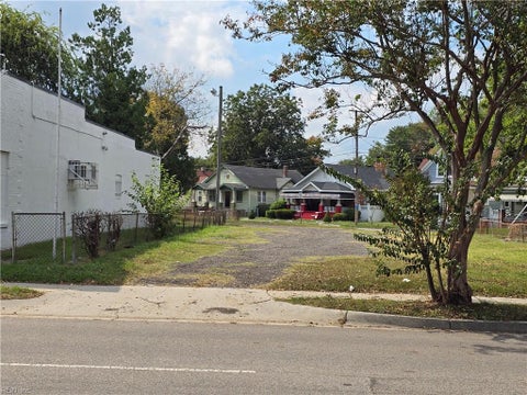 Photo for 907 Campostella RD