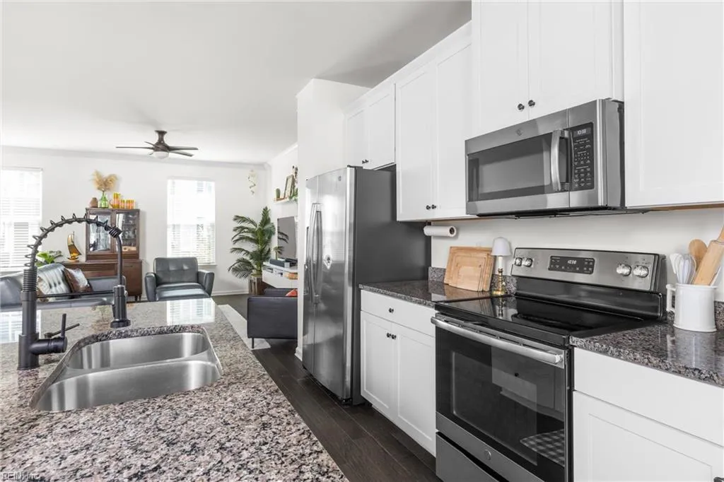 Virginia Beach, Virginia 23451, United States, 4 Bedrooms Bedrooms, ,3 BathroomsBathrooms,Residential,Active,228611