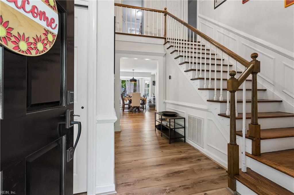 Photo of 609 Woodland Drive E, Yorktown, VA 23692 (MLS # 10657632)