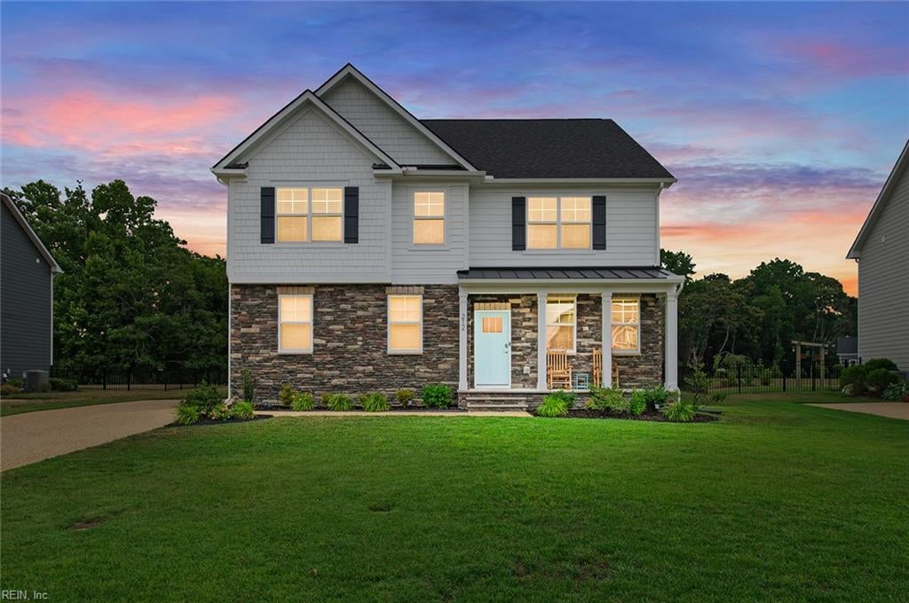 Photo of 212 Saint Andrews, Smithfield, VA 23430 (MLS # 10657497)