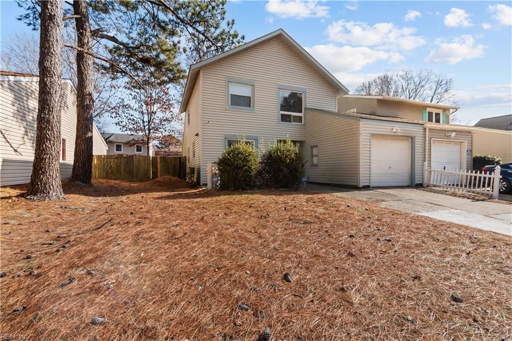 Photo of 724 Lincoln Avenue, Virginia Beach, VA 23452 (MLS # 10619522)