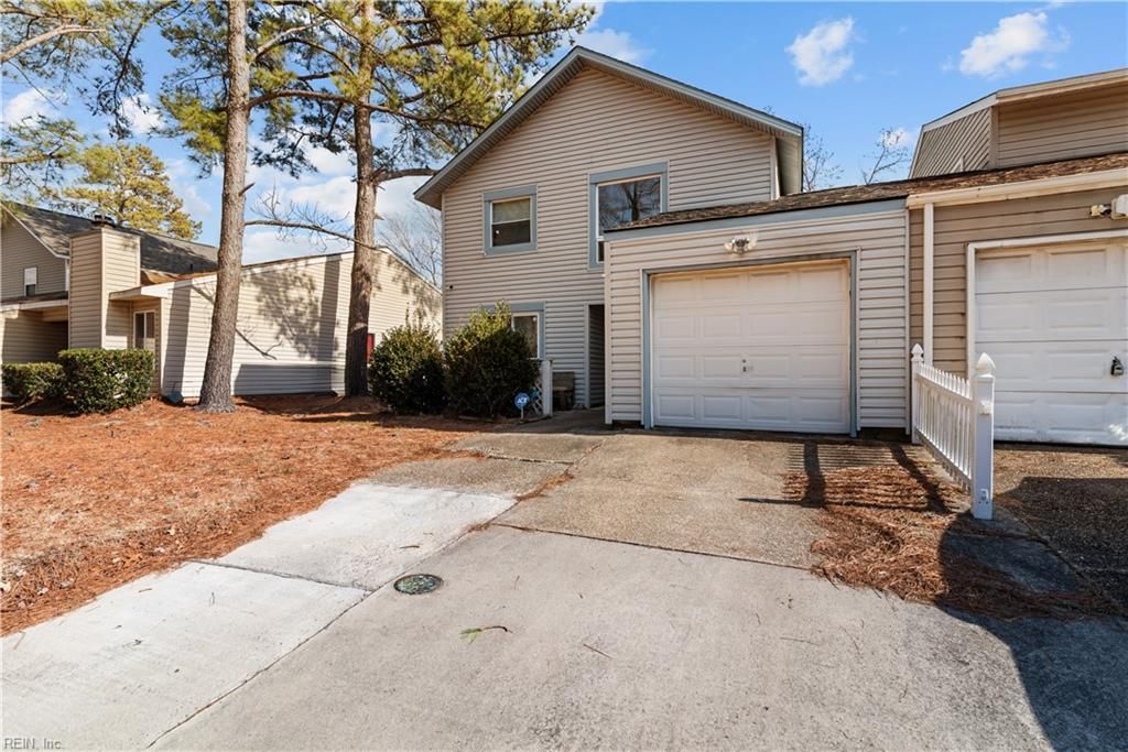 Photo of 724 Lincoln Avenue, Virginia Beach, VA 23452 (MLS # 10619522)