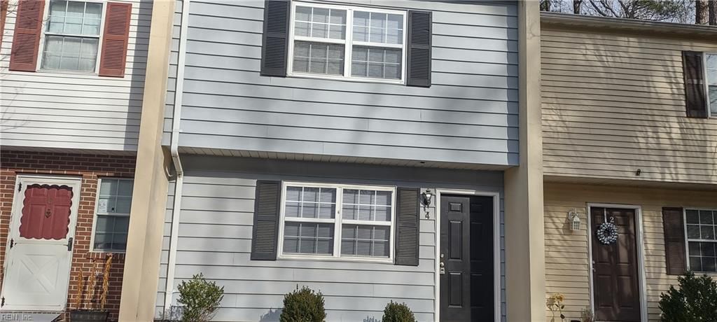 Photo of 4 Roffman Place, Newport News, VA 23602 (MLS # 10616558)