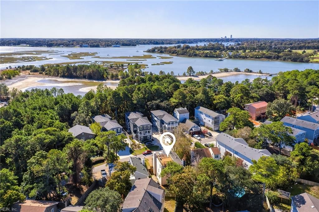 Photo of 3724 Chesterfield Avenue, Virginia Beach, VA 23455 (MLS # 10614848)