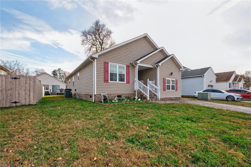 Photo of 137 Kristen Lane, Suffolk, VA 23434 (MLS # 10611782)