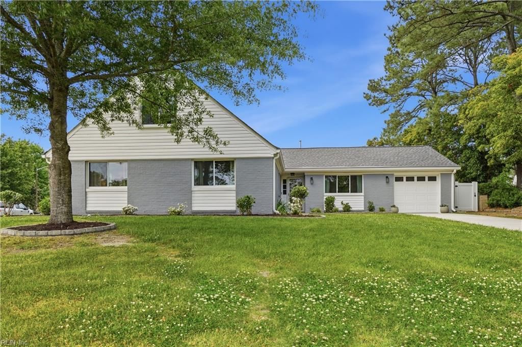 Photo of 813 Aqueduct Court, Virginia Beach, VA 23464 (MLS # 10632502)