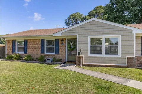 212 Cortland Lane, Virginia Beach, VA 23452 - #: 10581255