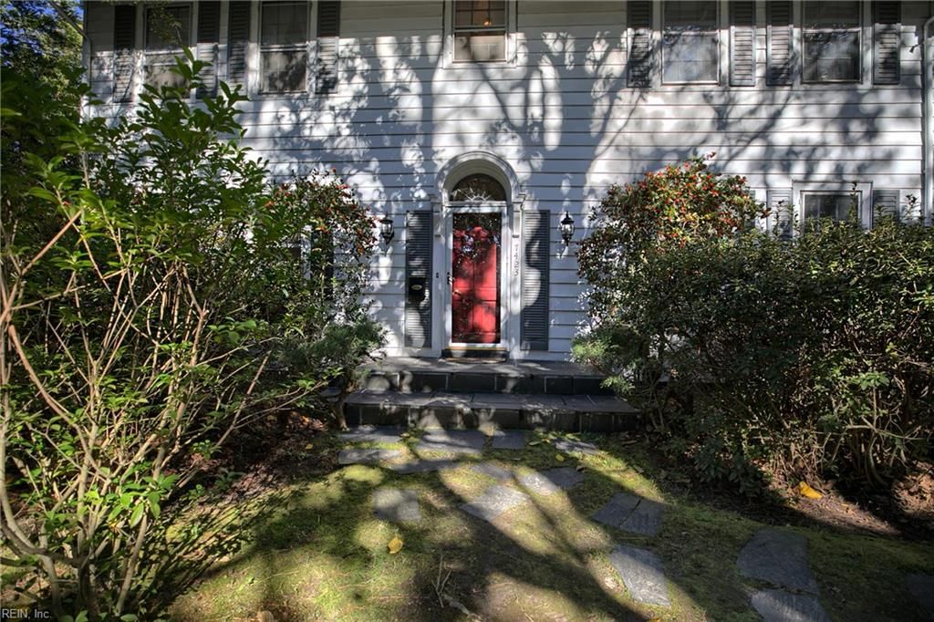 Photo of 7423 Chipping Road, Norfolk, VA 23505 (MLS # 10620778)