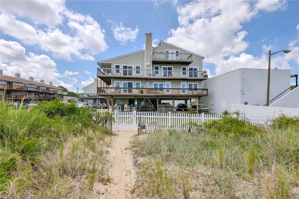 Photo of 1048 E Ocean View Avenue, Norfolk, VA 23503 (MLS # 10648471)