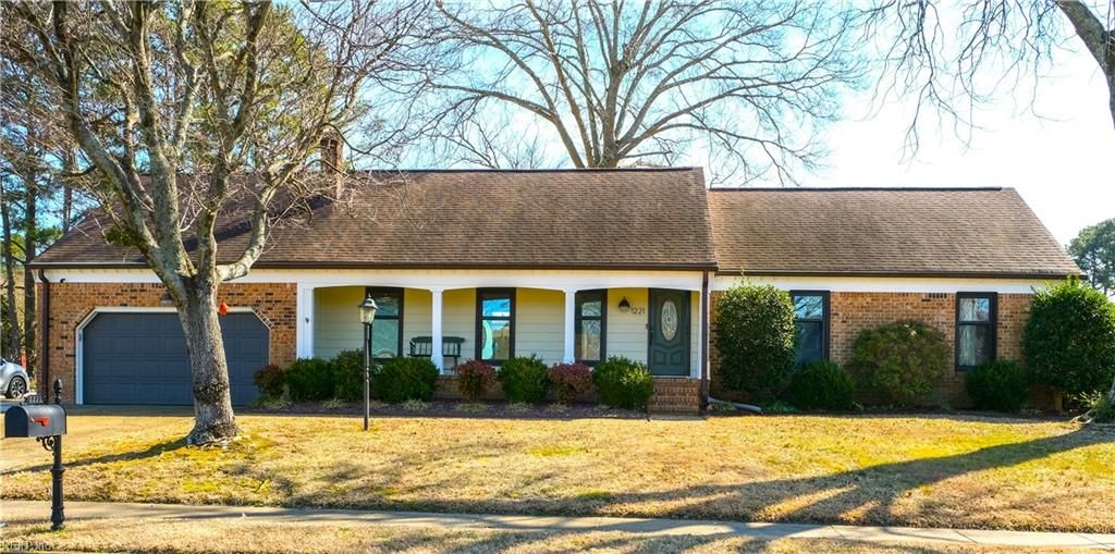 Photo of 1221 Grenadier Drive, Chesapeake, VA 23322 (MLS # 10619910)