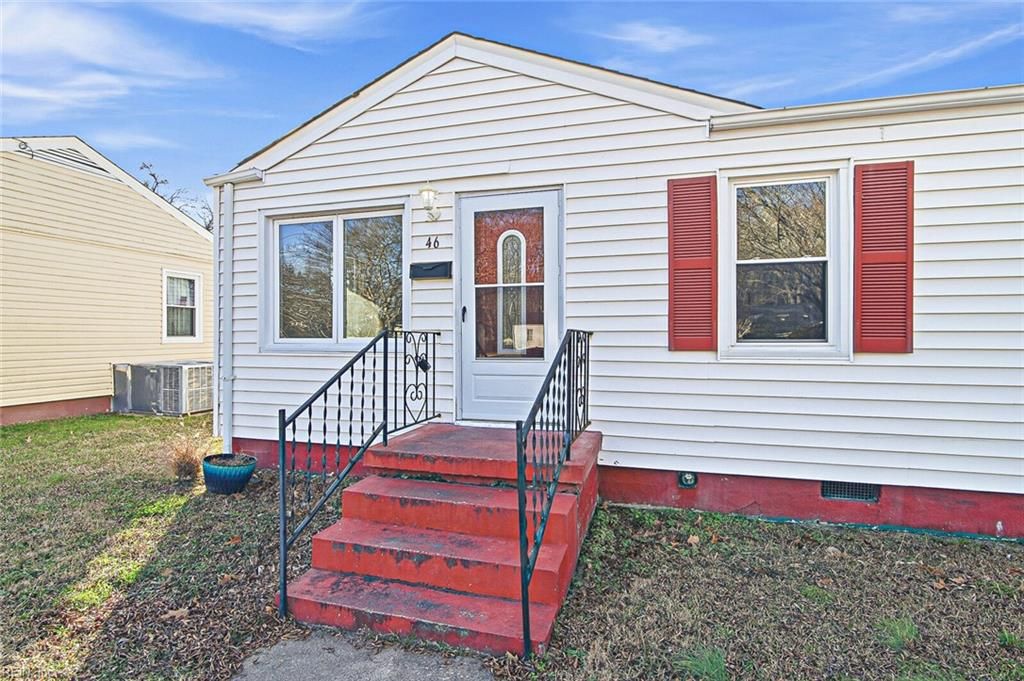 Photo of 46 Wellington Drive, Hampton, VA 23666 (MLS # 10617377)