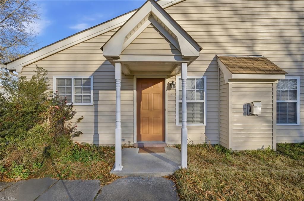 Photo of 6378 Scottsfield Dr Drive, Suffolk, VA 23435 (MLS # 10614238)