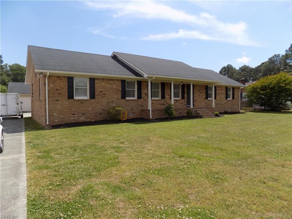 Photo of 6 Peterson Avenue, Smithfield, VA 23430 (MLS # 10632815)