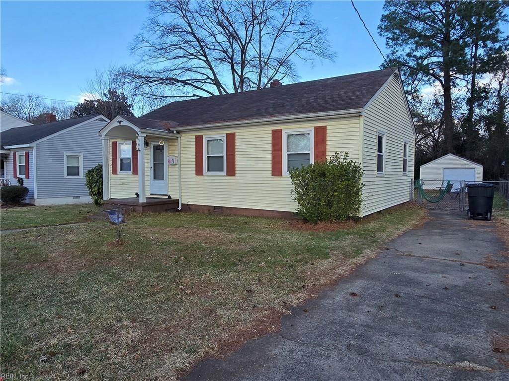 Photo of 521 Hamilton Avenue, Portsmouth, VA 23707 (MLS # 10615934)