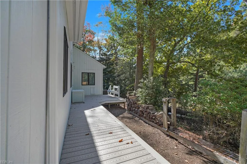 Suffolk, Virginia 23433, United States, 5 Bedrooms Bedrooms, ,3 BathroomsBathrooms,Residential,Active,24717