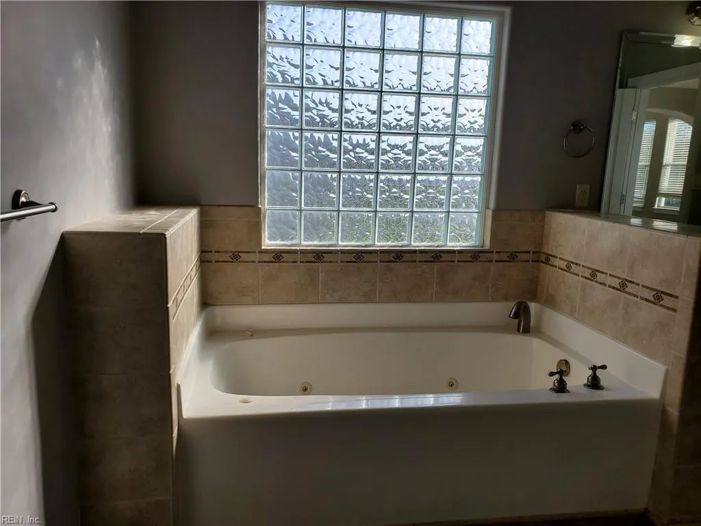 Chesapeake, Virginia 23323, United States, 4 Bedrooms Bedrooms, ,3 BathroomsBathrooms,Residential,Active,233181