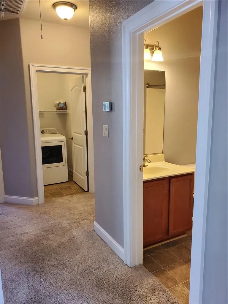 Chesapeake, Virginia 23323, United States, 4 Bedrooms Bedrooms, ,3 BathroomsBathrooms,Residential,Active,233181