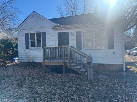 Photo of 614 Briarfield Road, Newport News, VA 23605 (MLS # 10614807)