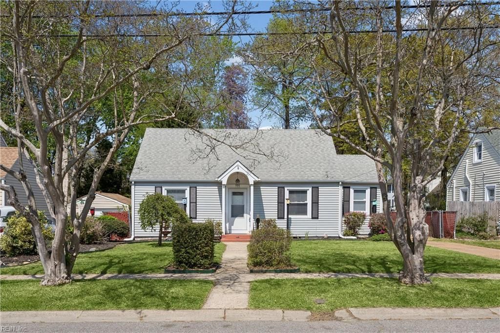 Photo of 722 Burksdale Road, Norfolk, VA 23518 (MLS # 10628126)