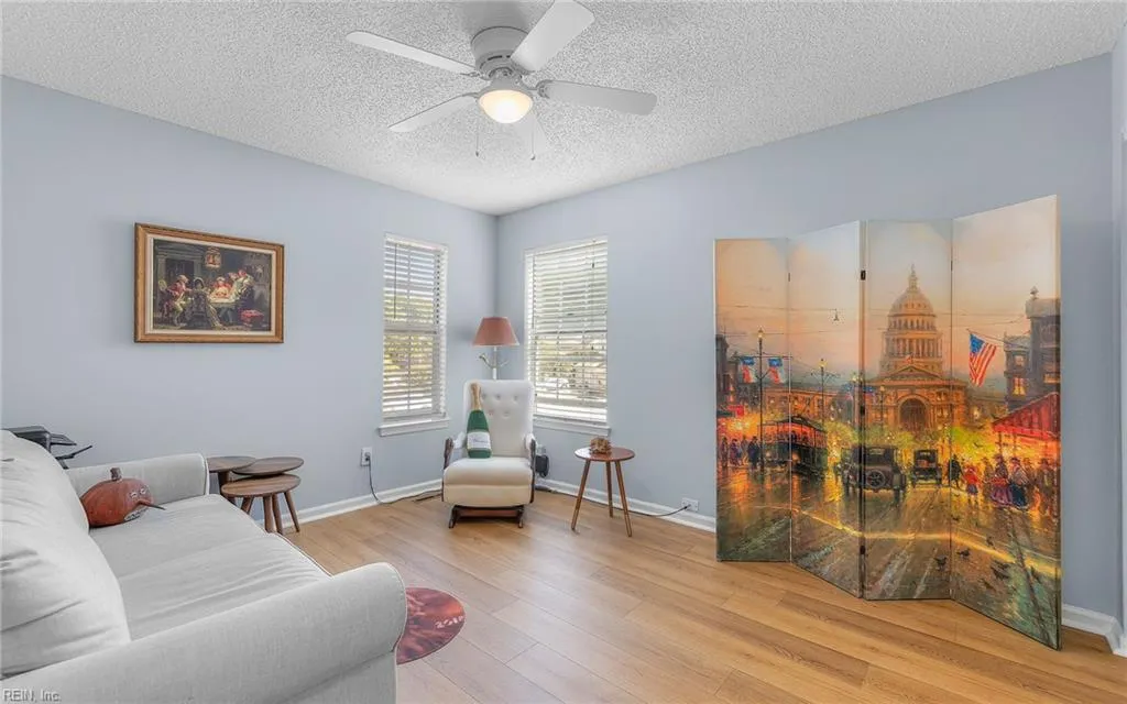 Virginia Beach, Virginia 23462, United States, 2 Bedrooms Bedrooms, ,3 BathroomsBathrooms,Residential,Pending,217056