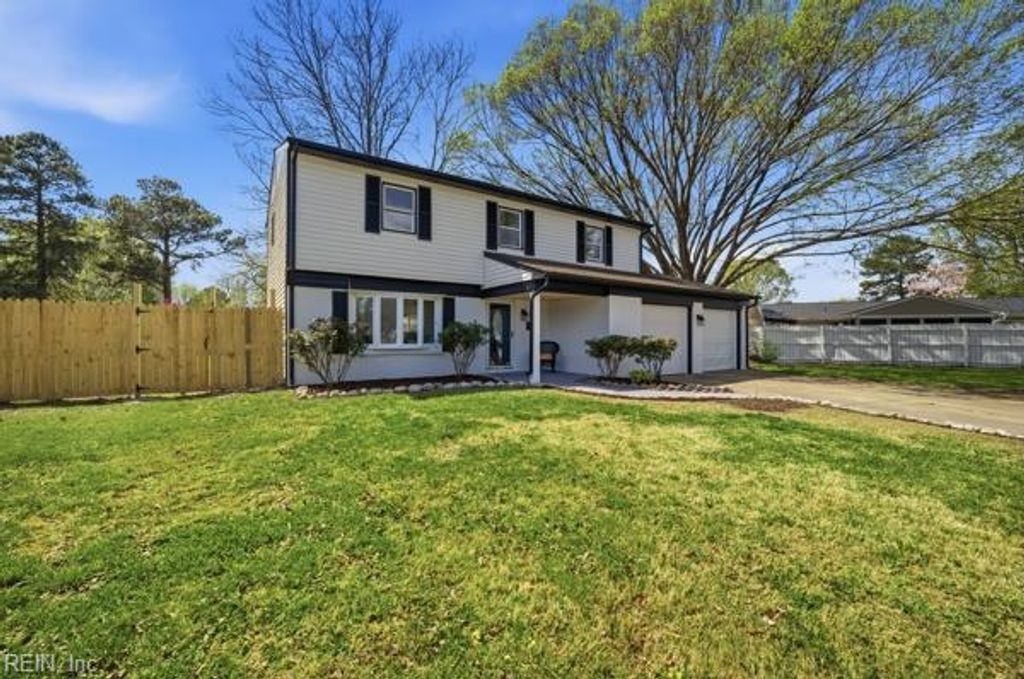 Photo of 3857 Old Colony Circle, Virginia Beach, VA 23452 (MLS # 10628299)