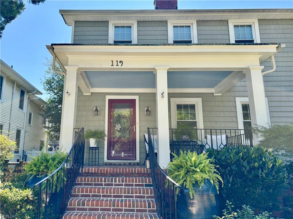 Photo of 119 Linden Avenue Avenue, Hampton, VA 23669 (MLS # 10651039)
