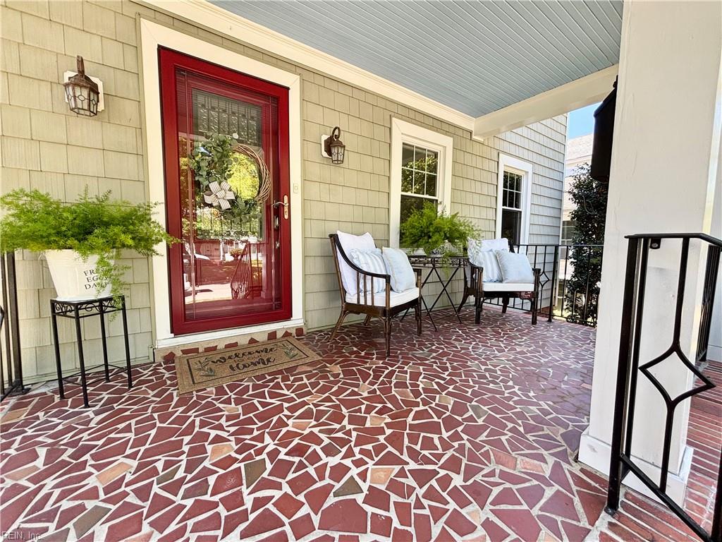 Photo of 119 Linden Avenue Avenue, Hampton, VA 23669 (MLS # 10651039)