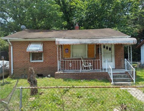 16 Neville ST Portsmouth VA 23701