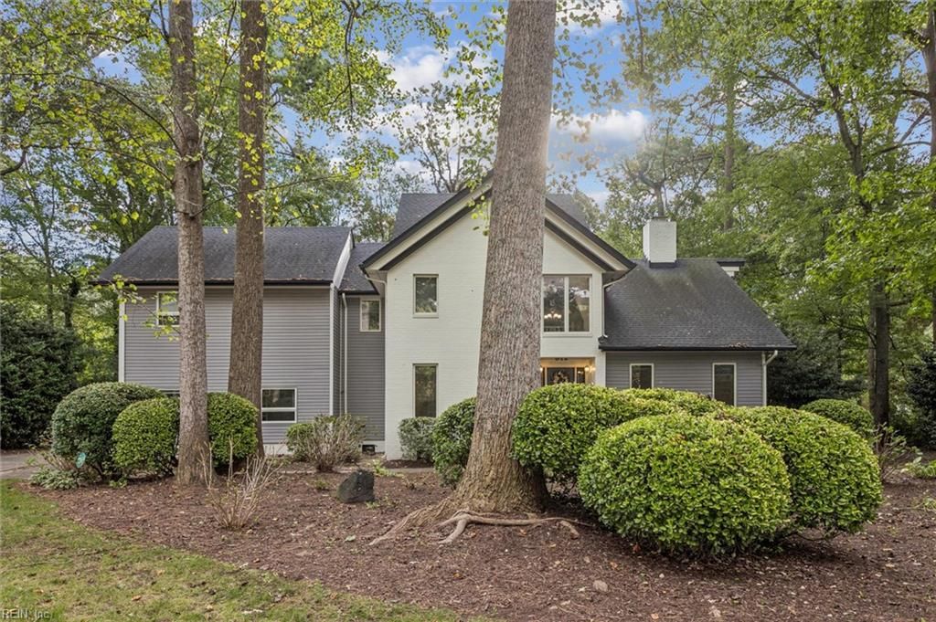 Photo of 812 Coverdale Lane, Virginia Beach, VA 23452 (MLS # 10612764)