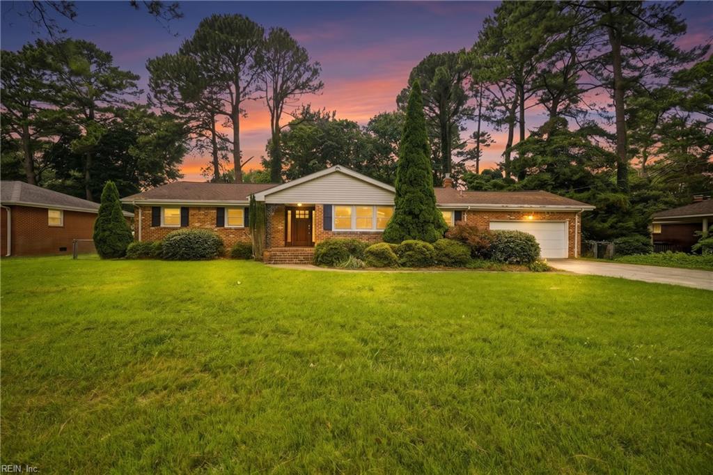 Photo of 653 Edwin Drive, Virginia Beach, VA 23462 (MLS # 10660035)
