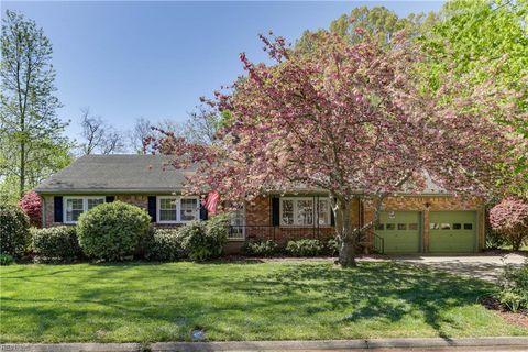 3525 Kings Lake DR Virginia Beach VA 23452