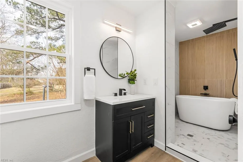 Norfolk, Virginia 23502, United States, 3 Bedrooms Bedrooms, ,3 BathroomsBathrooms,Residential,Active,84139