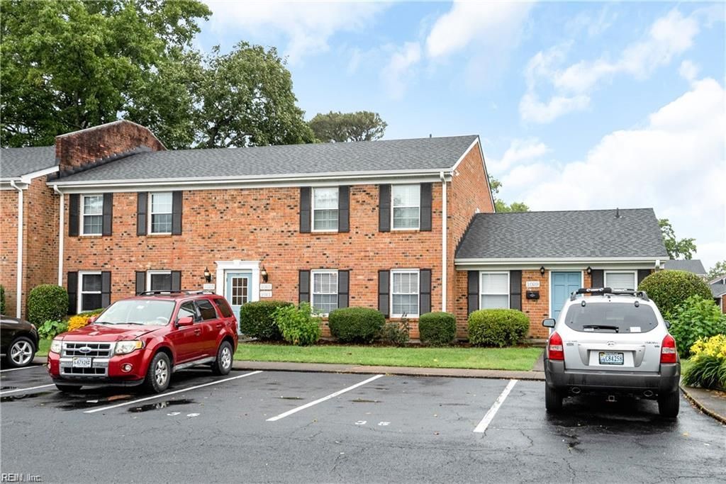 Photo of 1025 Barclay Square, Virginia Beach, VA 23451 (MLS # 10607661)