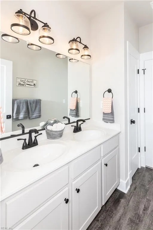 Suffolk, Virginia 23434, United States, 4 Bedrooms Bedrooms, ,4 BathroomsBathrooms,Residential,Active,17210