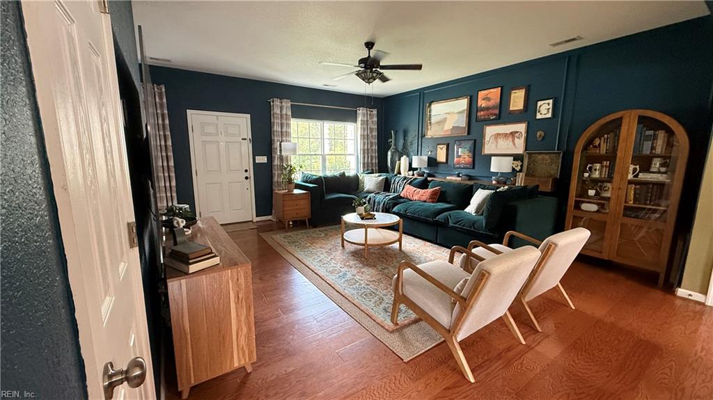 Photo of 136 Filbert Street, Norfolk, VA 23505 (MLS # 10656733)