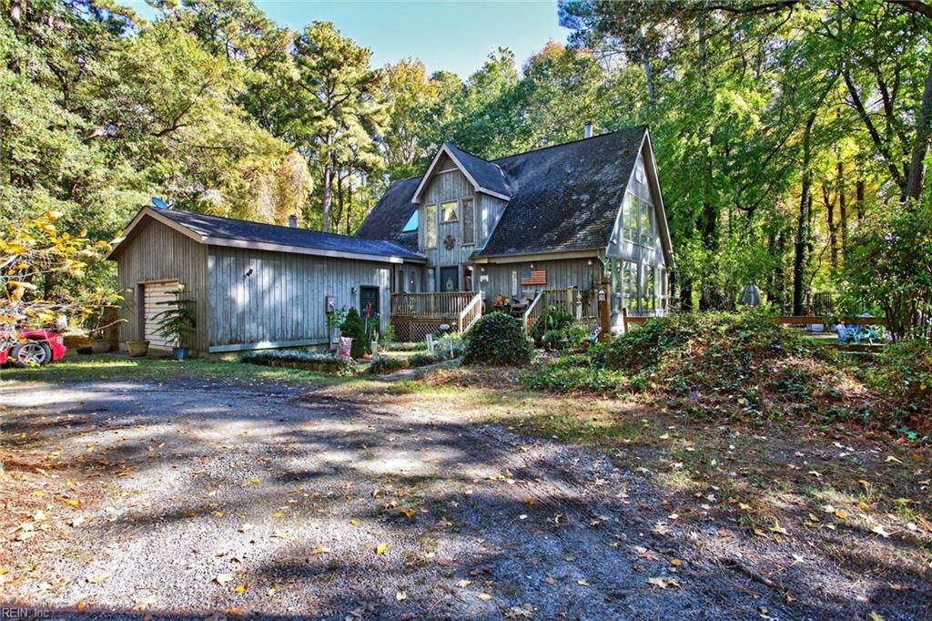 Photo of 682 Princess Anne Road, Virginia Beach, VA 23457 (MLS # 10612690)