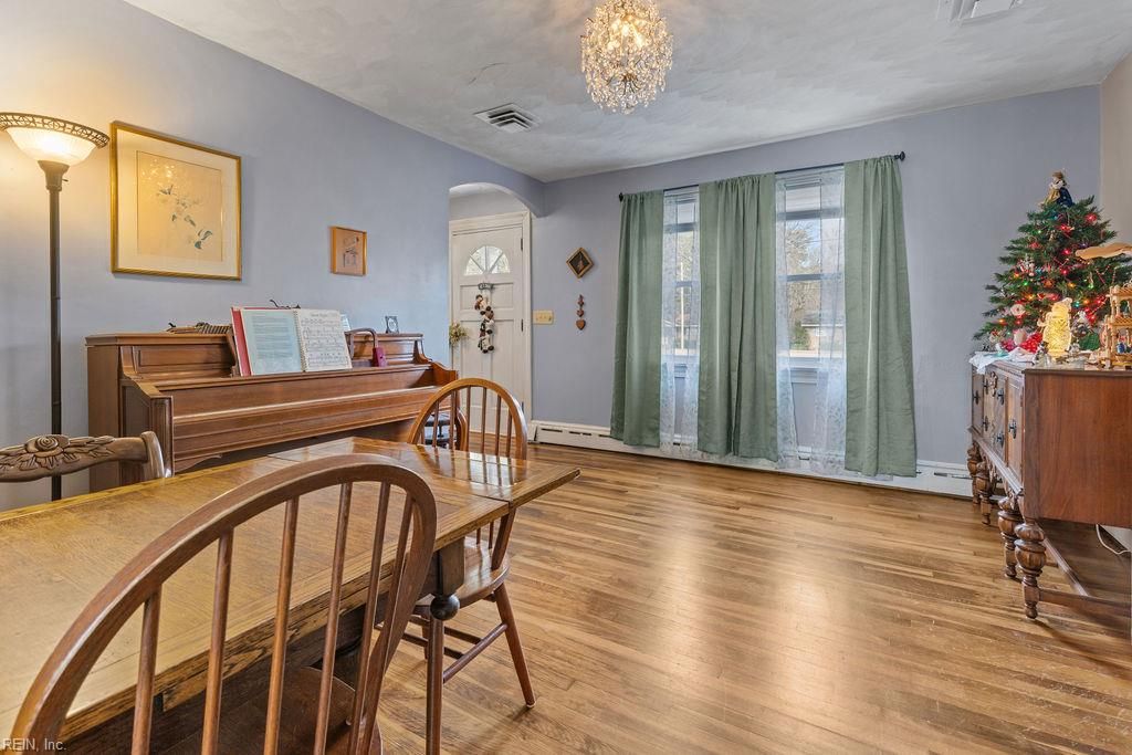 Photo of 1121 Clay Street, Franklin, VA 23851 (MLS # 10613104)