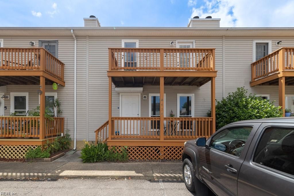Photo of 4754 Hollis Road, Virginia Beach, VA 23455 (MLS # 10634758)