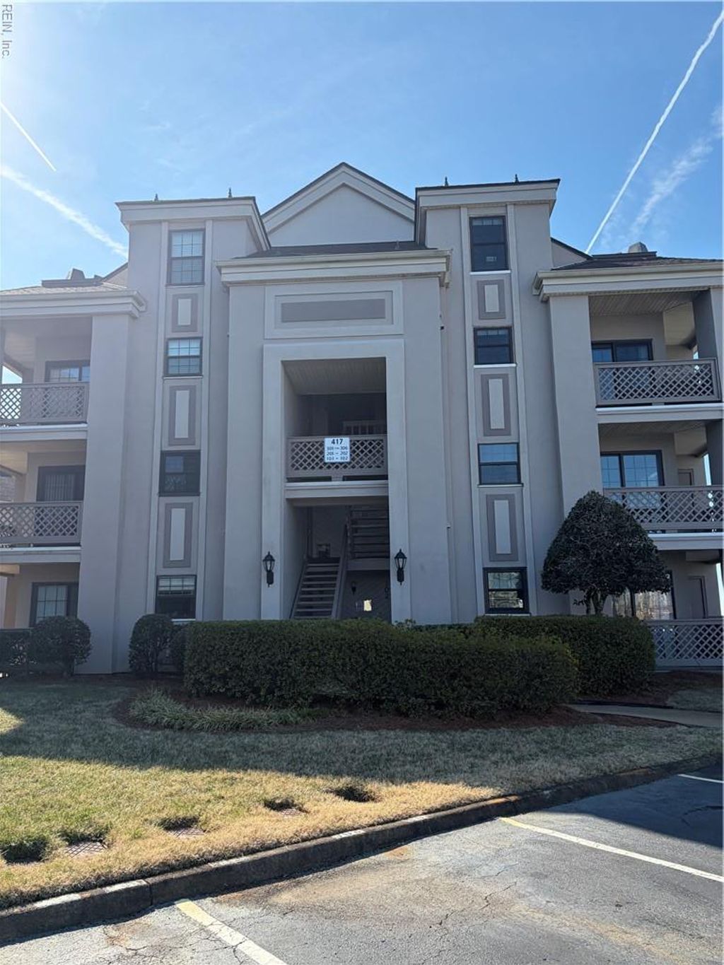 Photo of 417 Harbour Point #202, Virginia Beach, VA 23451 (MLS # 10619399)