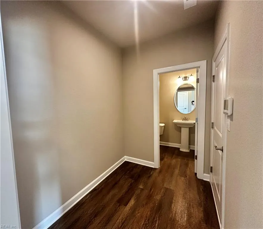 Suffolk, Virginia 23434, United States, 4 Bedrooms Bedrooms, ,3 BathroomsBathrooms,Residential,Active,193683